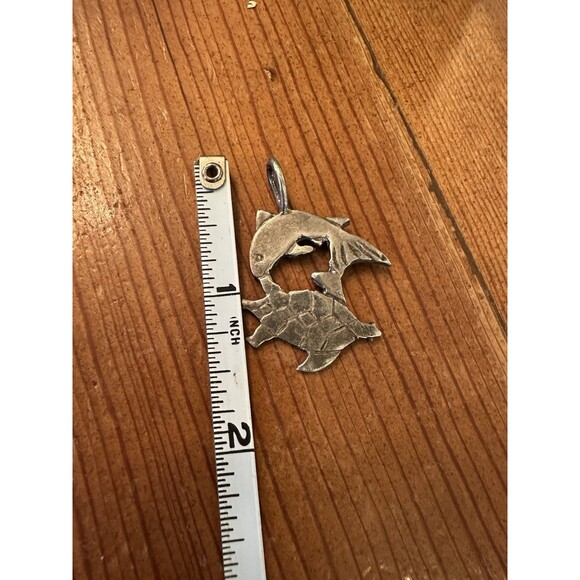 Vintage Sterling Silver Necklace Pendant Dolphin Sea Turtle Jewelry - Picture 4 of 4